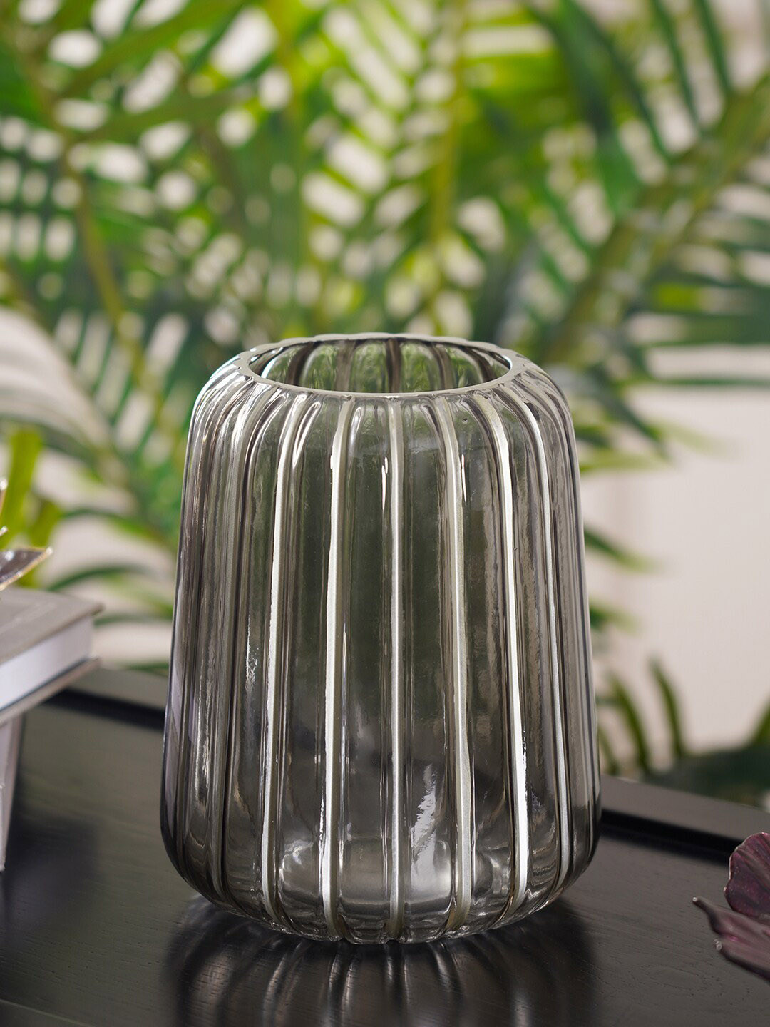 

Pure Home and Living Grey Textured Glass Cylindrical Vase