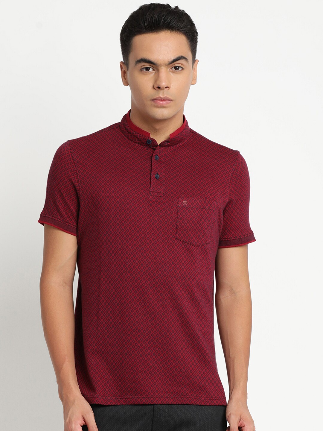 

Turtle Men Maroon Printed Pure Cotton Mandarin Collar Slim Fit T-shirt