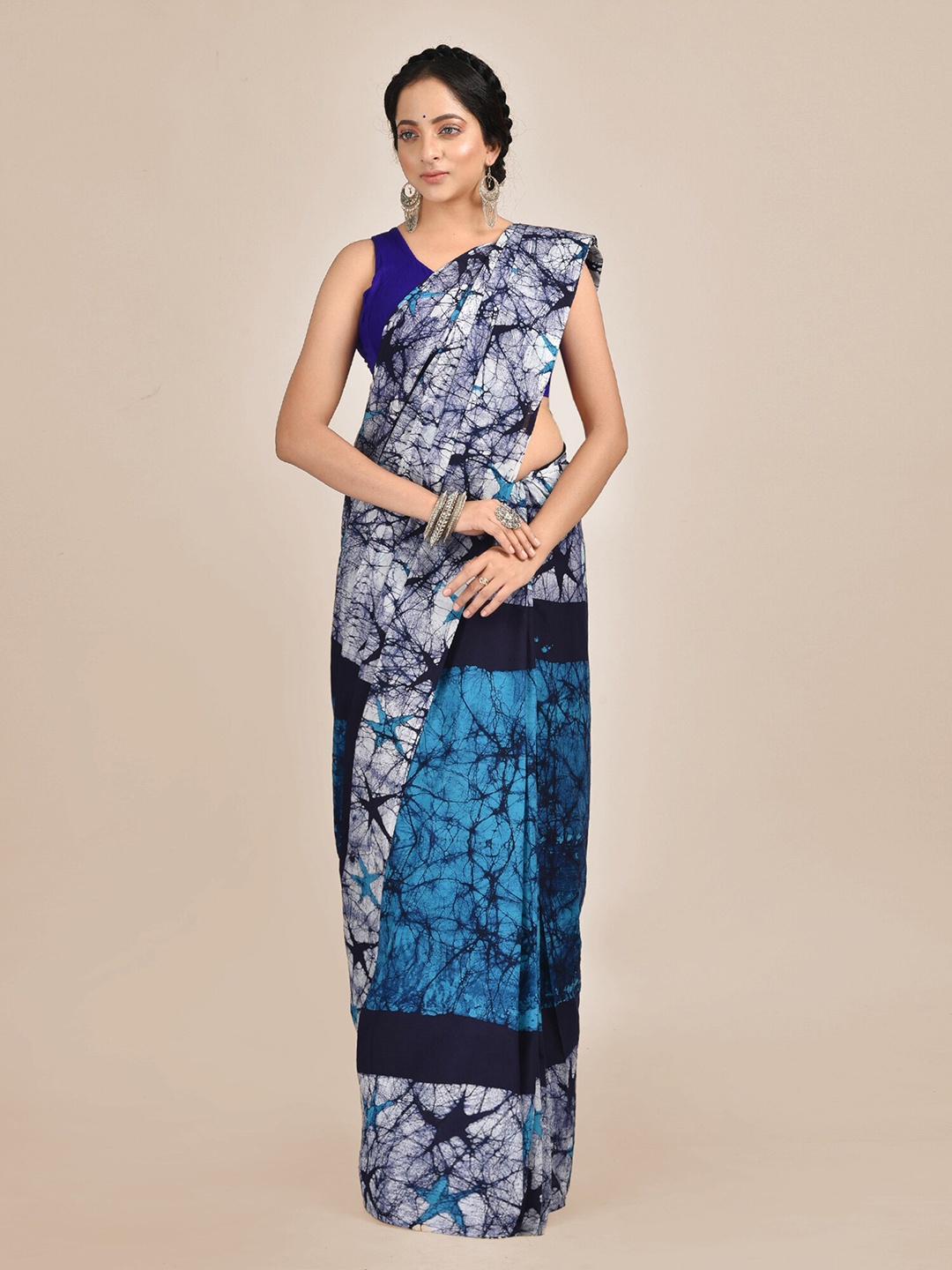 

Mitera Blue & Black Tie and Dye Pure Cotton Saree