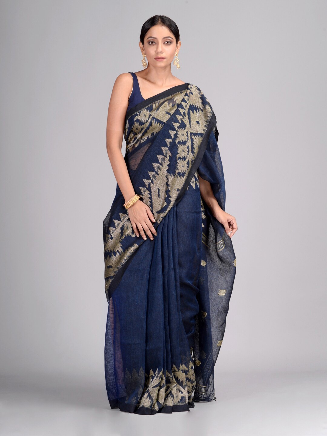 

Mitera Blue & Gold-Toned Pure Linen Saree