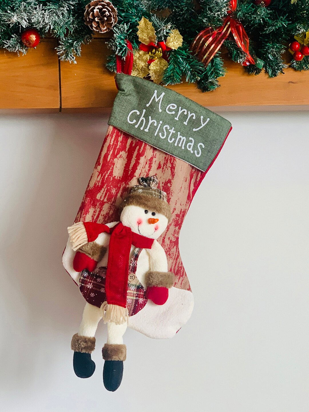 

Little Surprise Box LLP Kids Red Snowman Christmas Socks