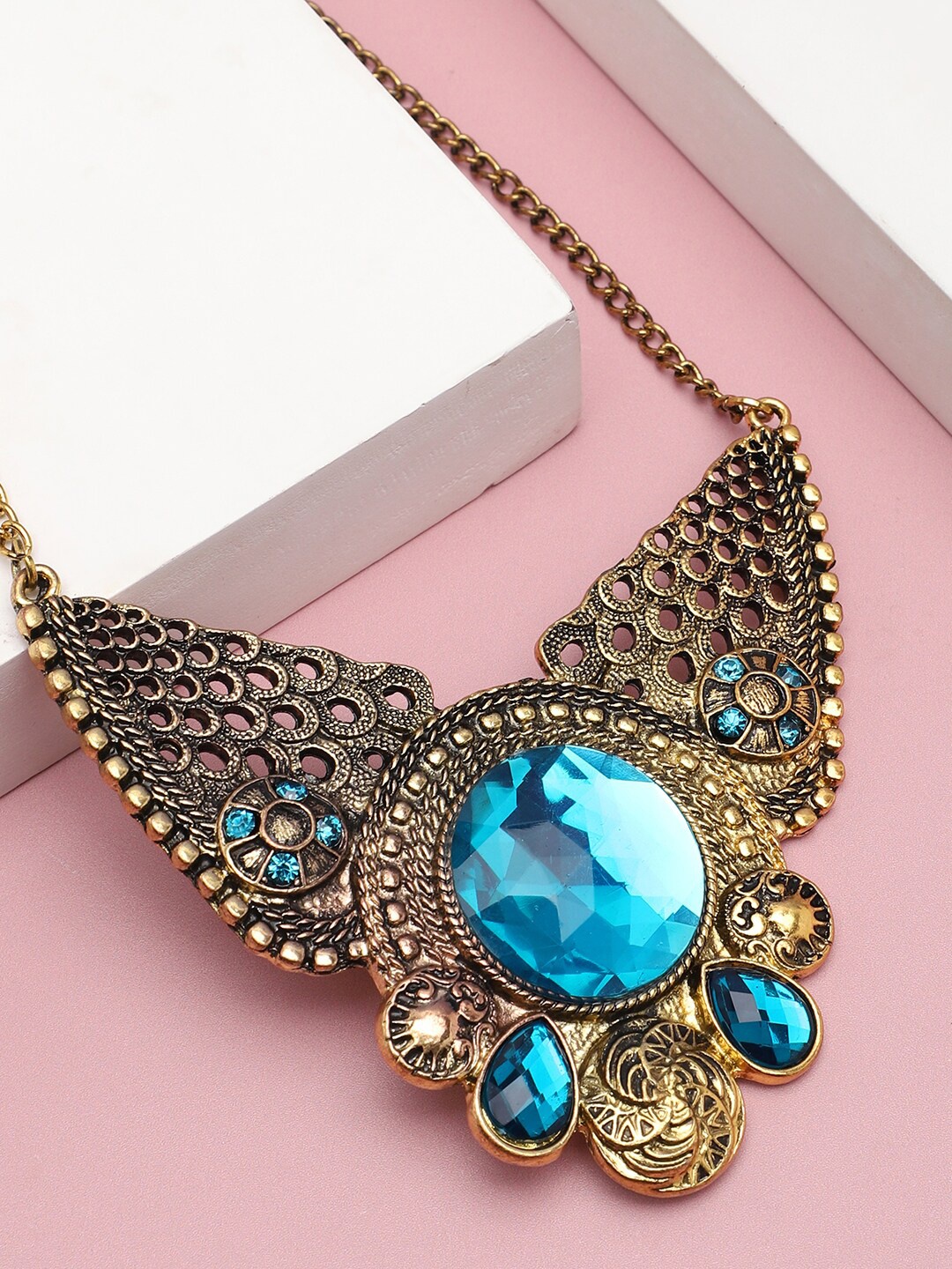 

SOHI Blue & Gold-Plated Necklace
