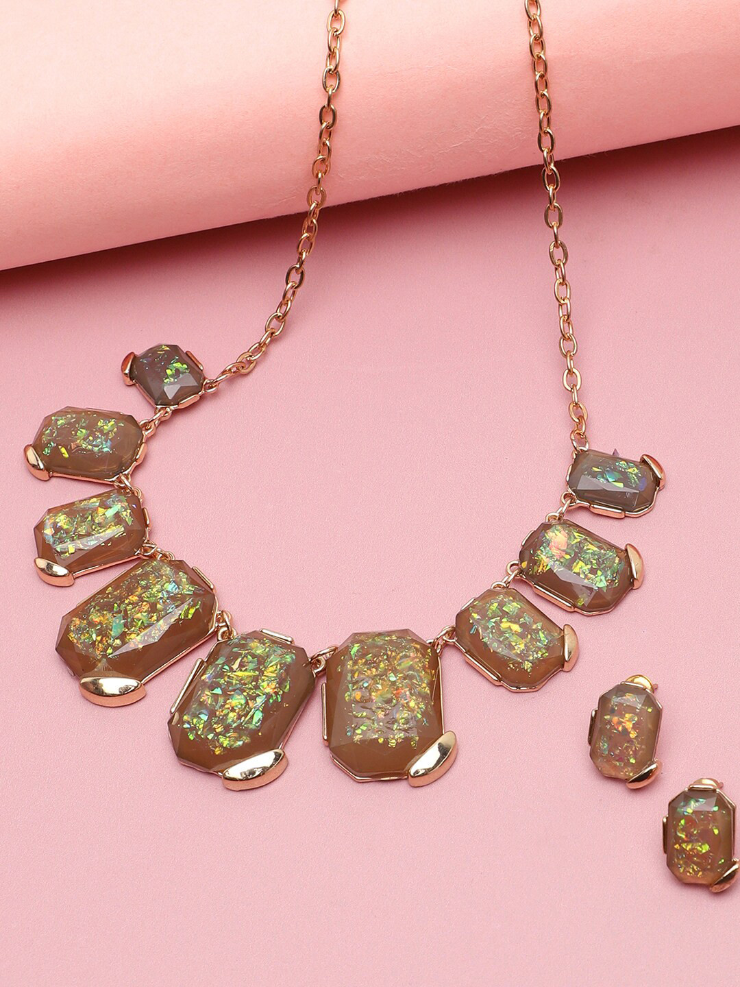 

SOHI Green & Gold-Plated Necklace