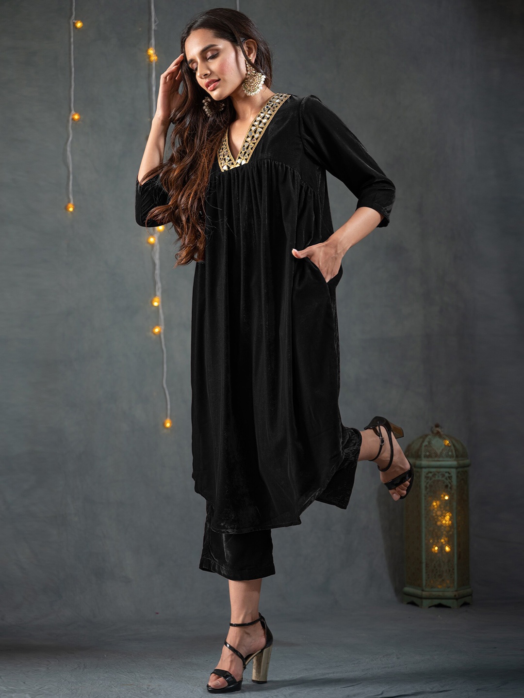

Swtantra Women Black Yoke Design Pleated Mirror Work Velvet Kurta with Trousers