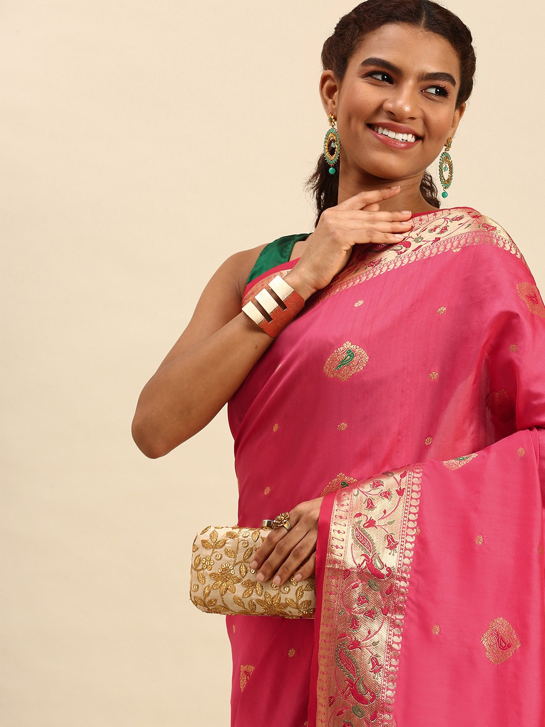 

SANGAM PRINTS Pink & Golden Woven Design Silk Blend Saree