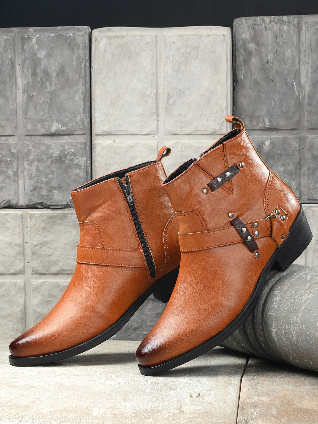 

San Frissco Men Tan-Brown Solid Studded Casual Boots