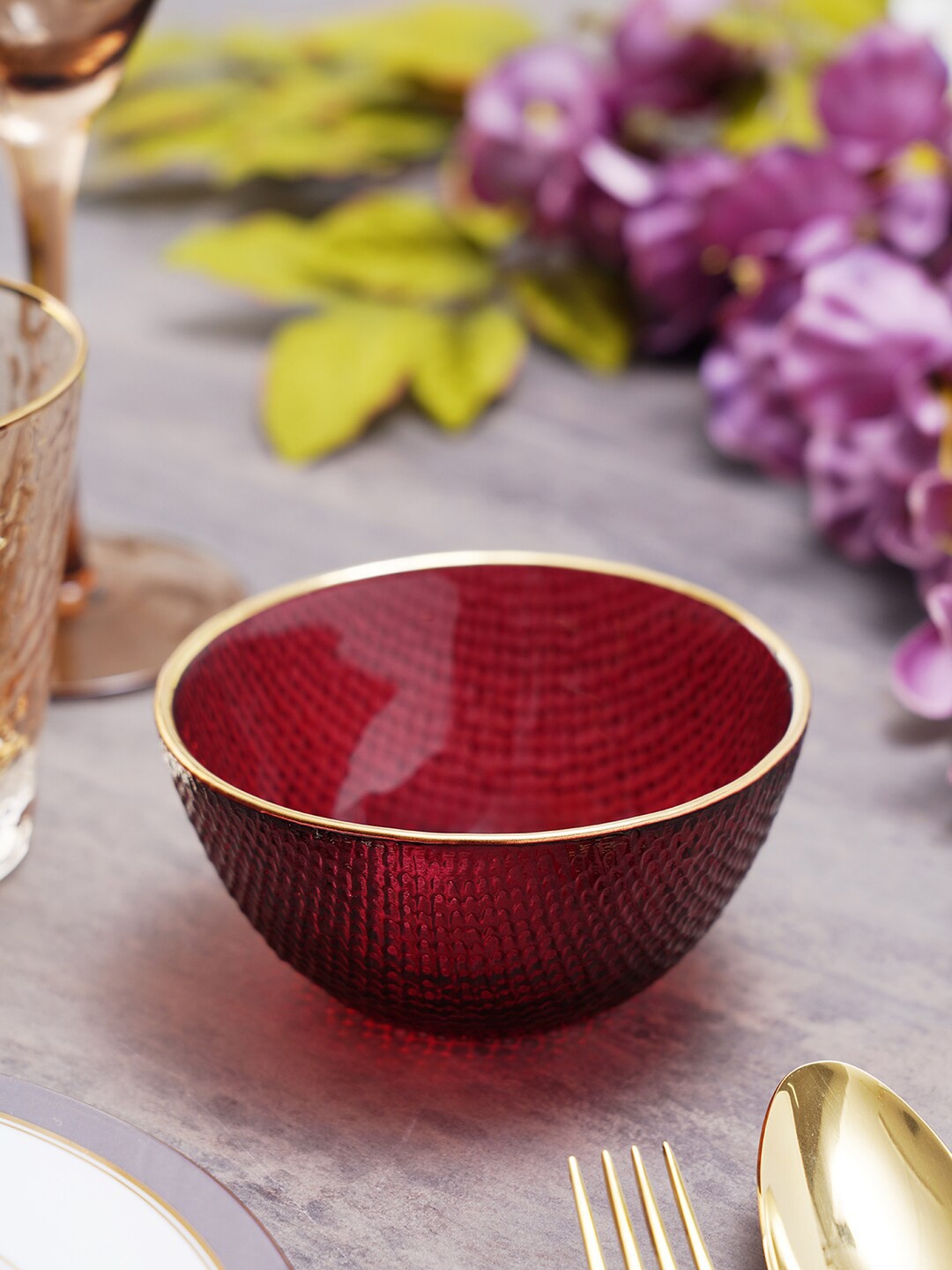 

Pure Home and Living Red & Gold-Toned Textured Glass Serving Bowl