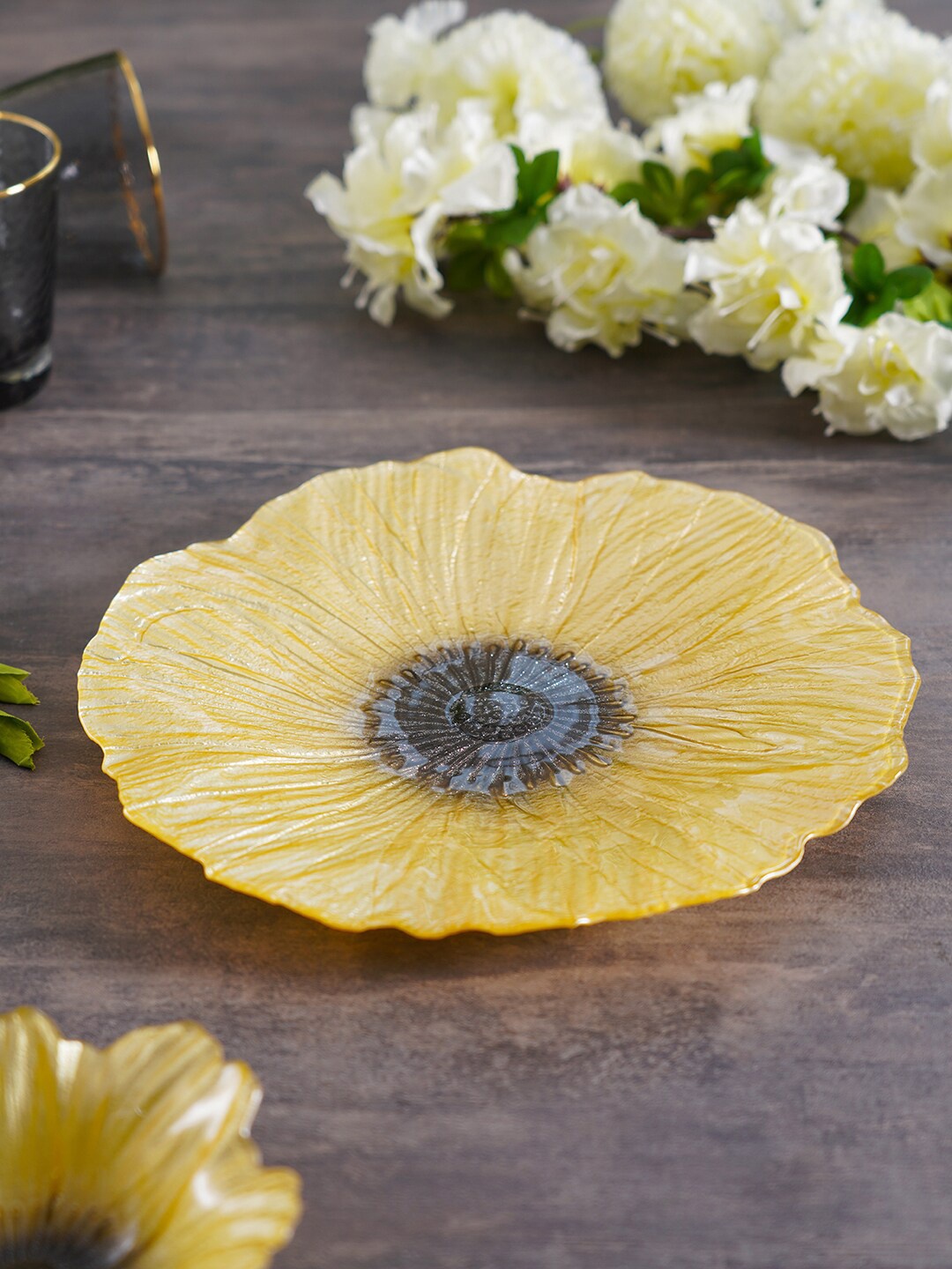 

Pure Home and Living Set of 2 Citrine Gold Lilth Dinner Plate, Yellow