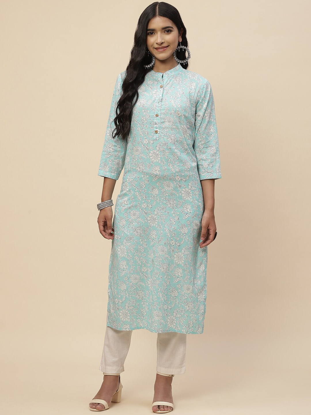 

Meena Bazaar Women Blue & White Floral Printed Pure Cotton Kurta