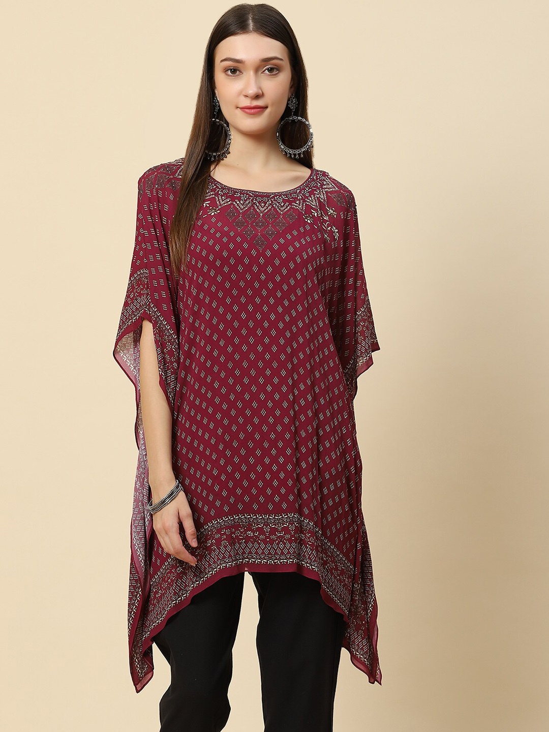 

Meena Bazaar Burgundy & Grey Geometric Printed Flared Sleeves Kaftan Kurti