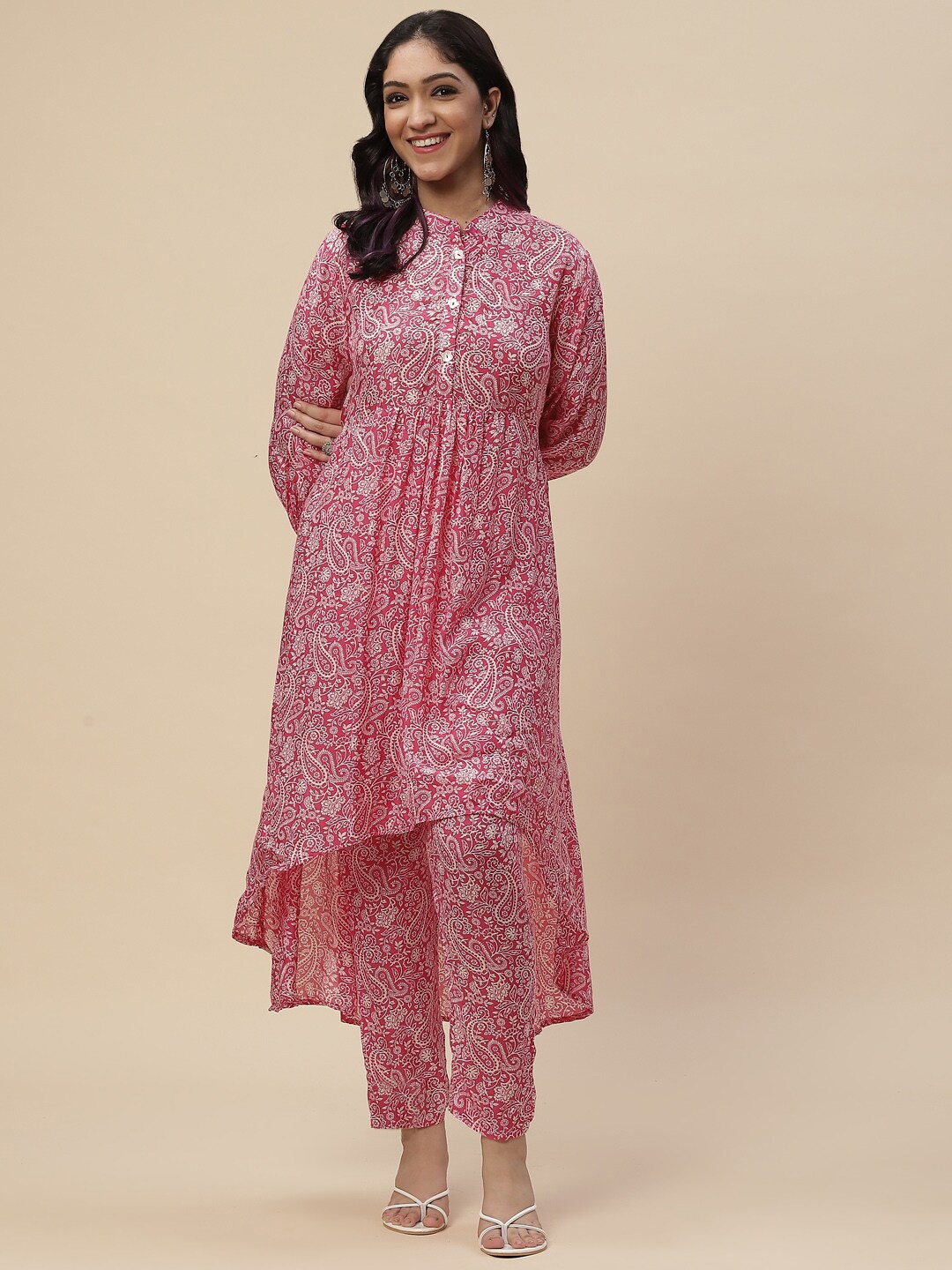 

Meena Bazaar Women Pink Paisley Printed Pleated Dupion Silk Kurta with Trousers