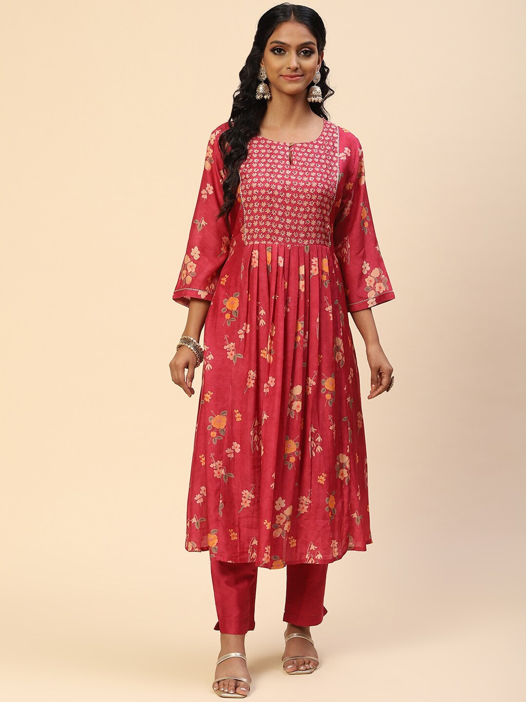 

Meena Bazaar Women Pink Floral Printed Pleated Sequinned Kurta with Trousers