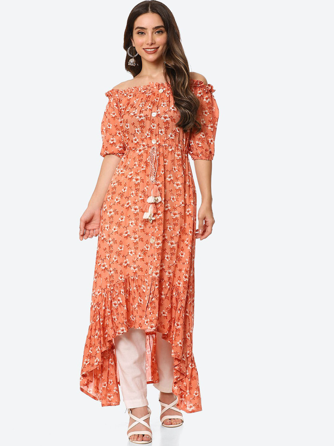 

Meena Bazaar Women Peach-Coloured & White Floral Printed Off-Shoulder Anarkali Kurta