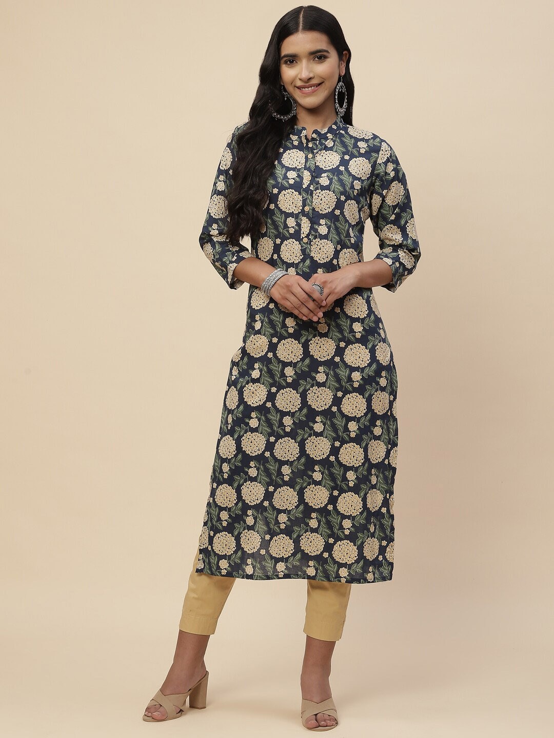 

Meena Bazaar Floral Pure Cotton Printed Kurta, Navy blue