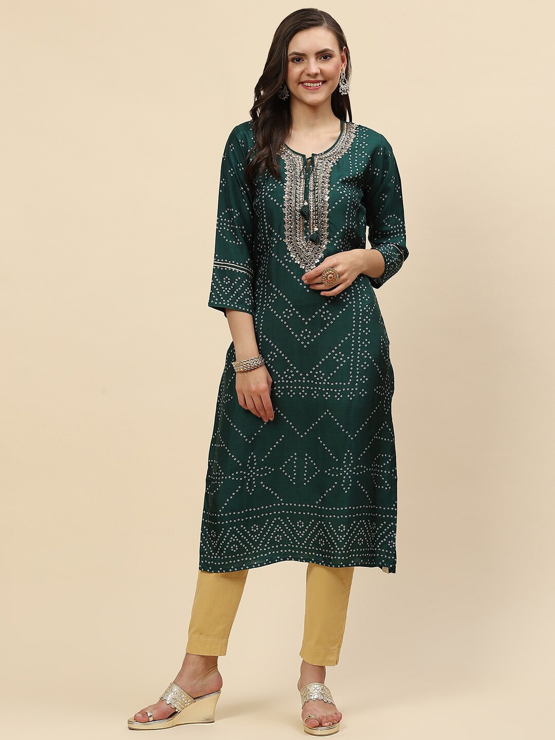 

Meena Bazaar Women Green Bandhani Printed Pure Silk Thread Work Kurta