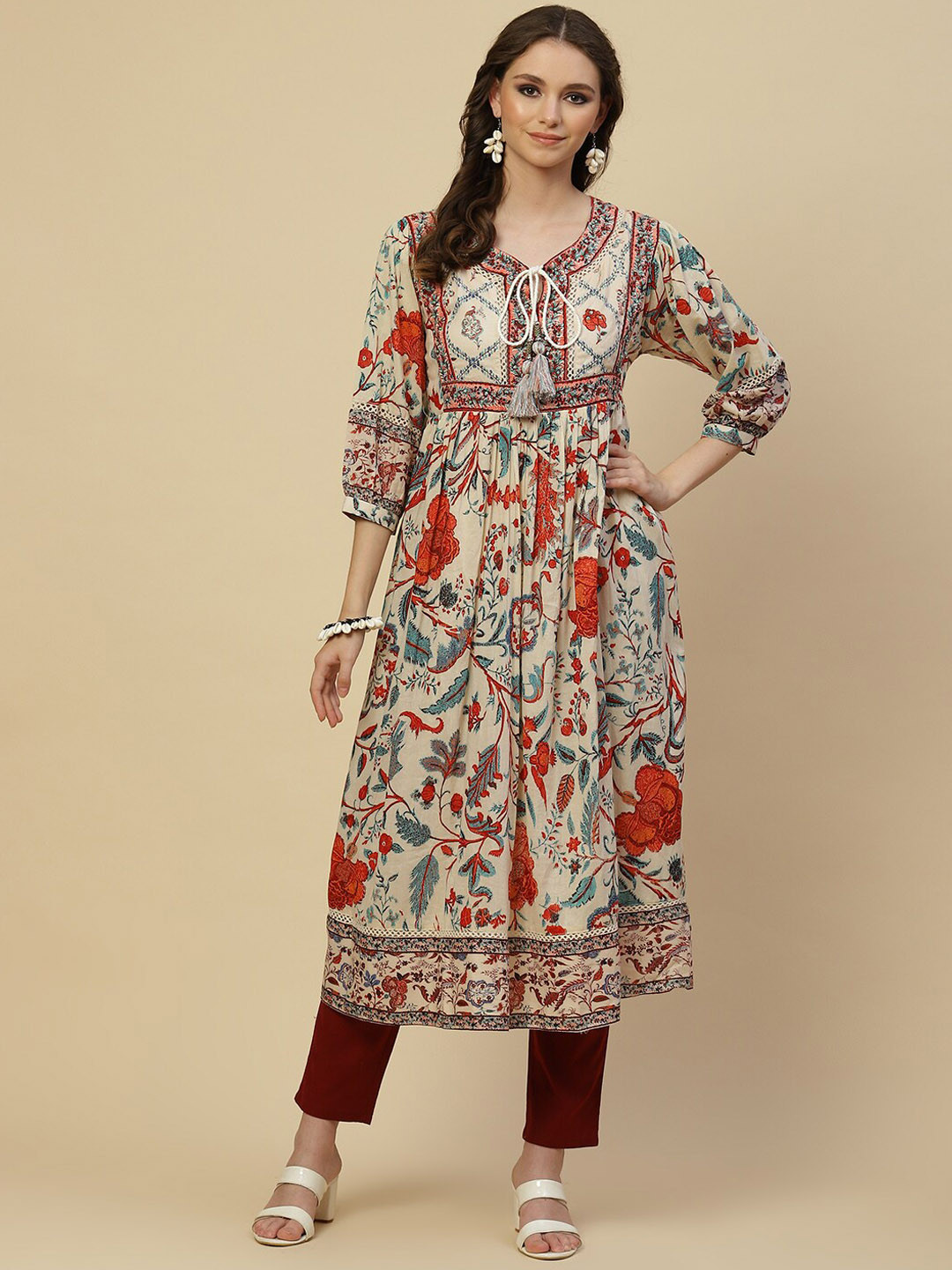 

Meena Bazaar Women Cream-Coloured & Red Floral Printed Pure Silk Kurta