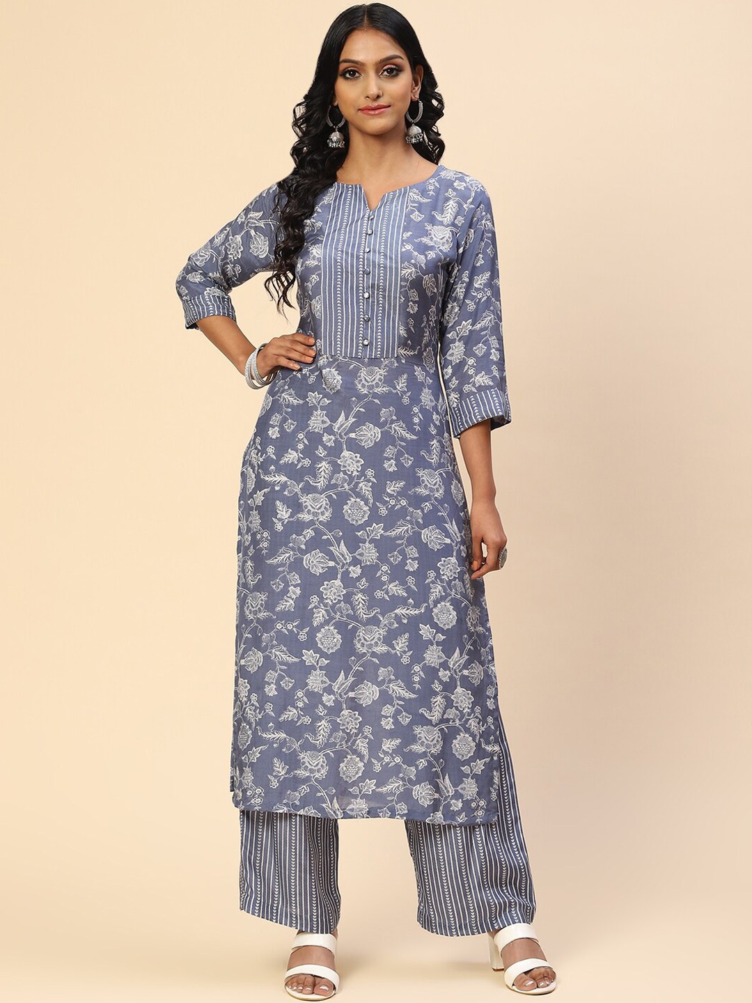 

Meena Bazaar Women Blue Floral Printed Dupion Silk Kurta with Trousers
