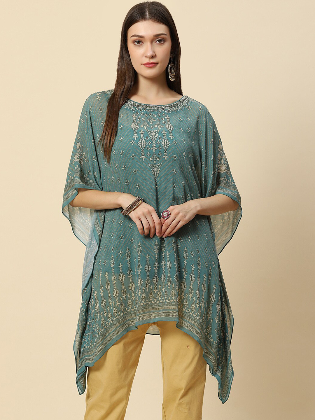 

Meena Bazaar Women Blue Geometric Flared Sleeves Georgette Kaftan Kurta