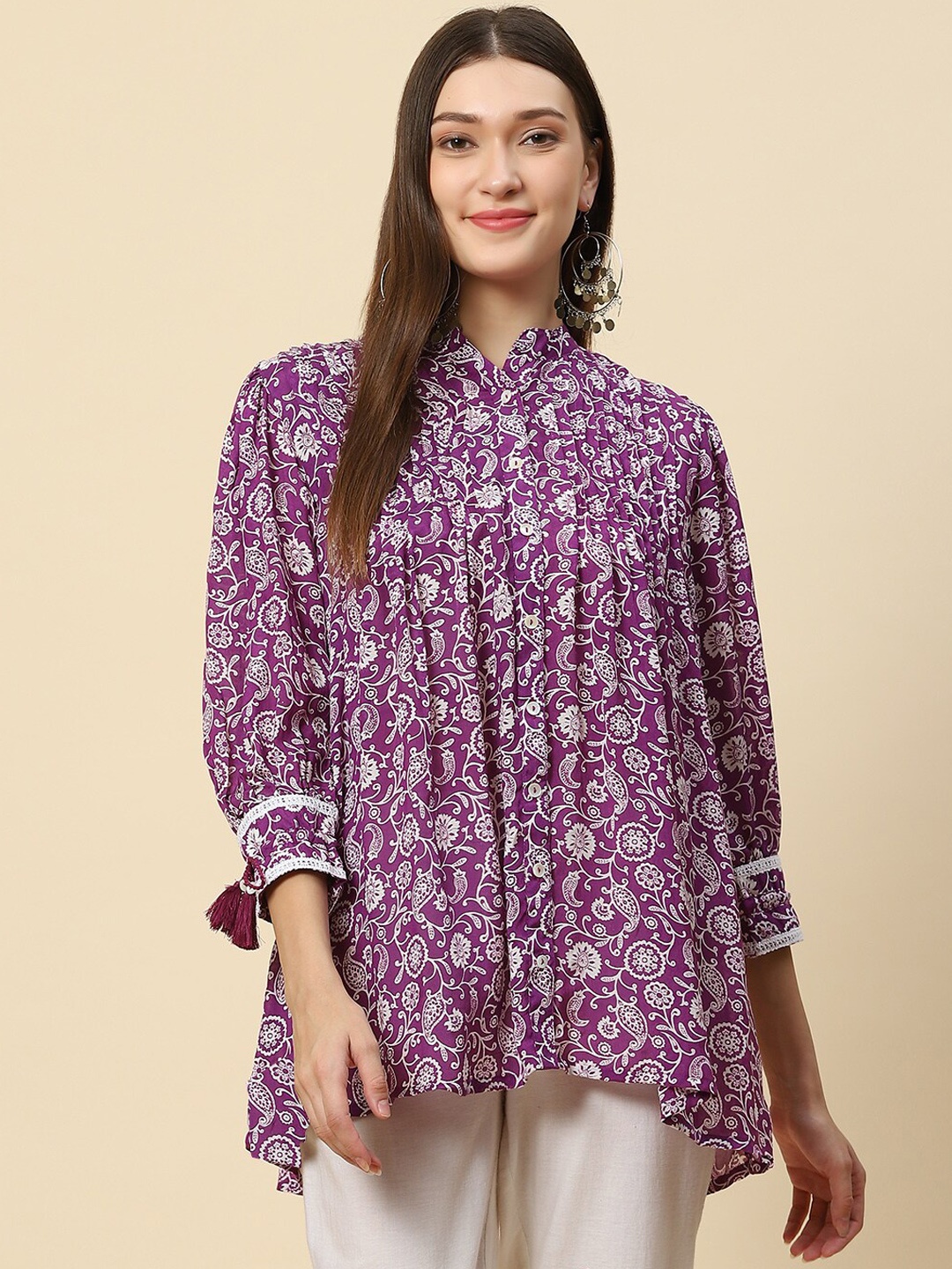 

Meena Bazaar Women Purple & White Floral Printed Kurti