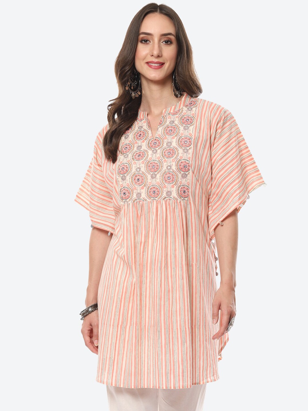 

Meena Bazaar Women Pink Floral Printed Flared Sleeves Kaftan Kurta