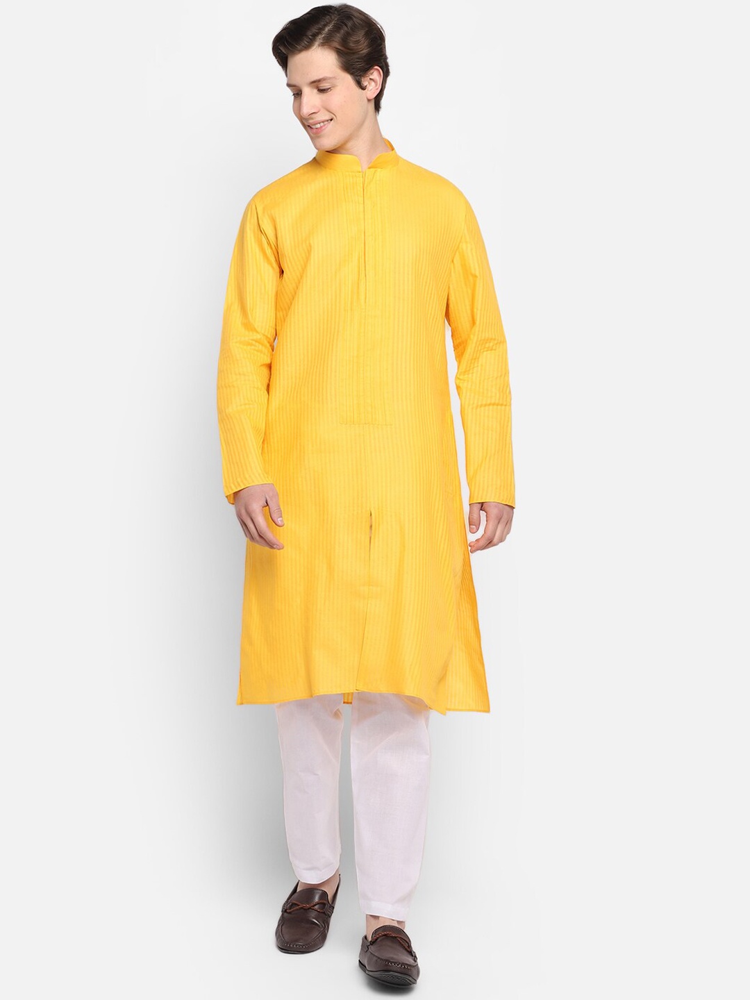 

DEVOILER Men Yellow Kurta