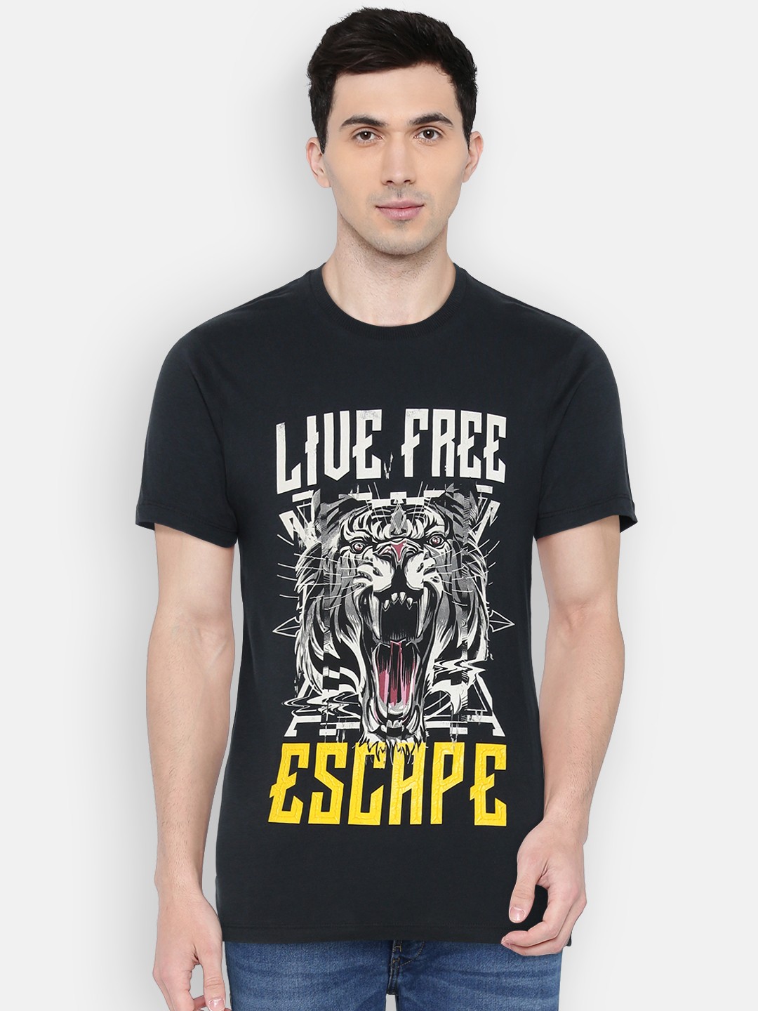 

Jack Jones Men Black Printed Round Neck Pure Cotton T-shirt