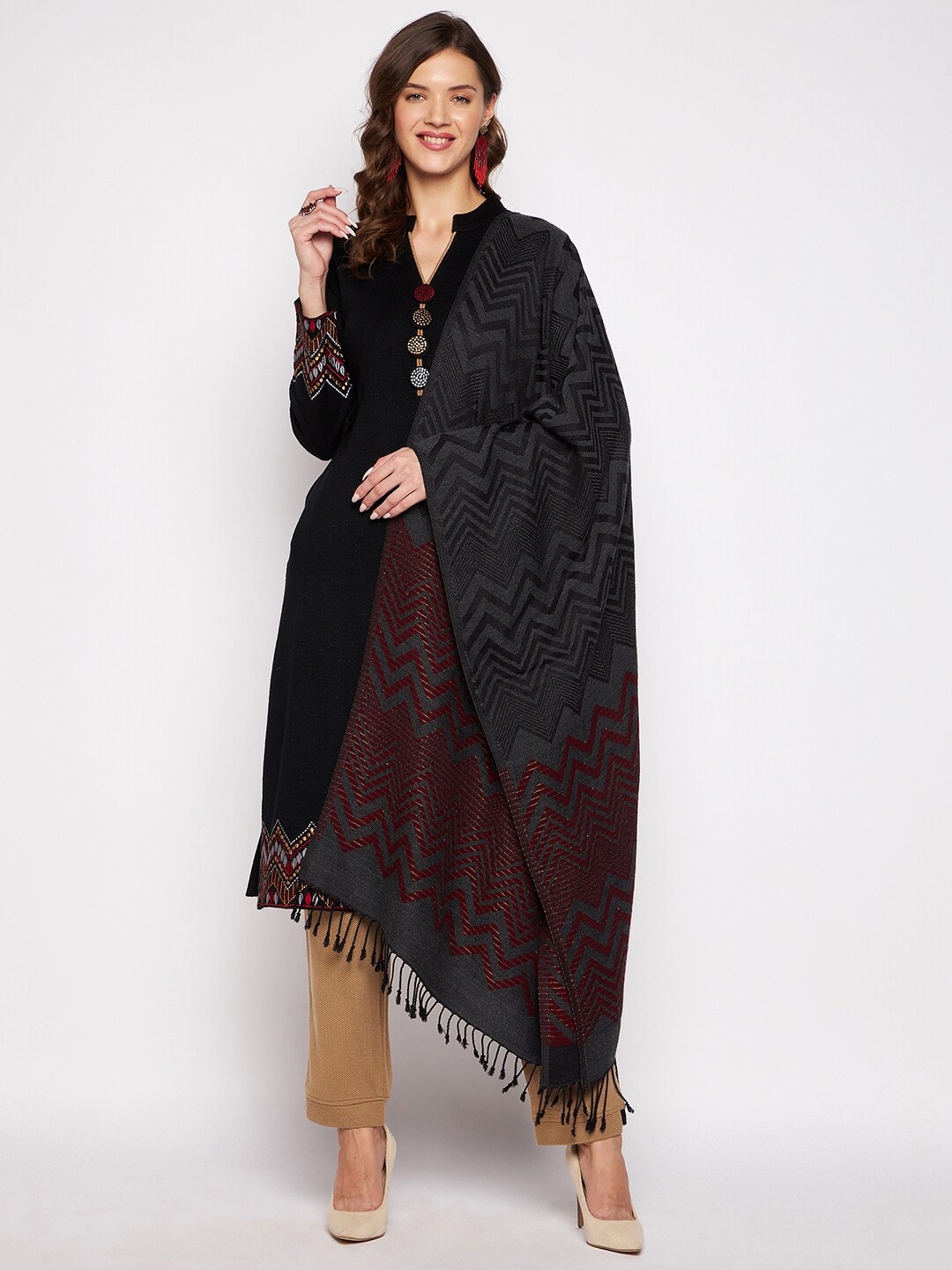 

Zigo Winter Wear Women Black Floral Embroidered Thread Work Kurta with Palazzos & With Dupatta