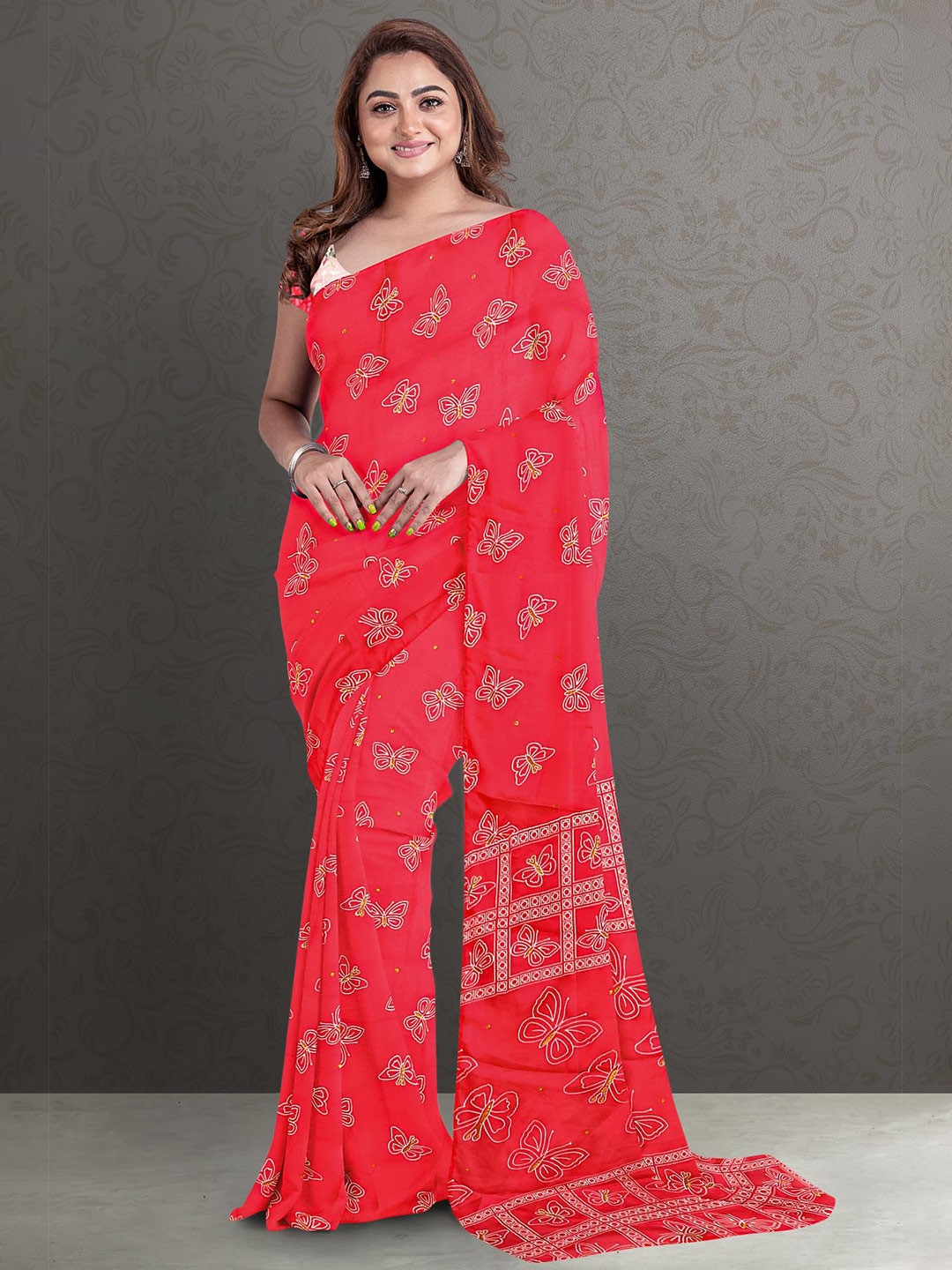 

Kalamandir Pink & Off White Floral Zari Silk Blend Saree