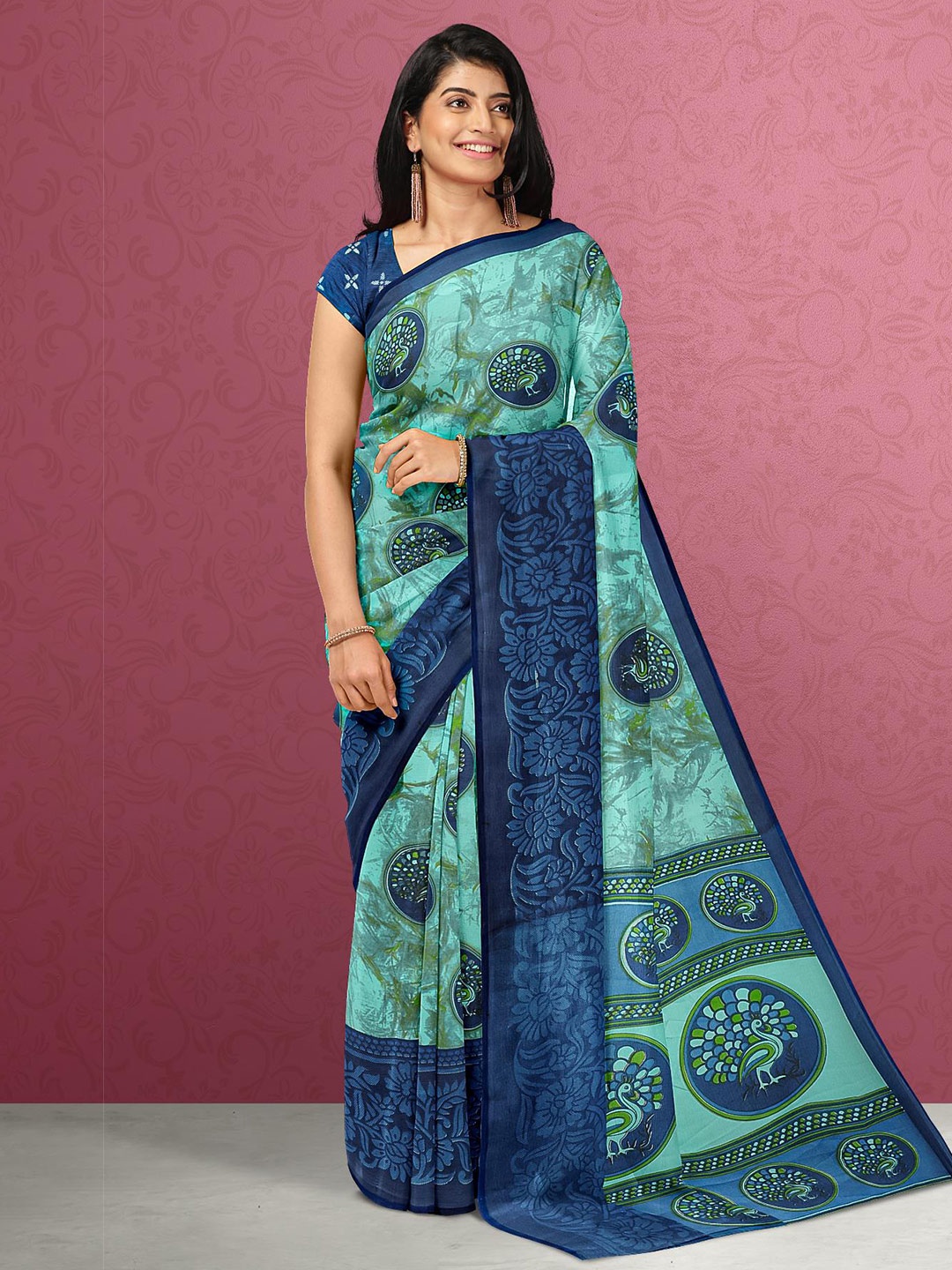 

Kalamandir Women Sea Green & Navy Blue Kalamkari Silk Blend Saree