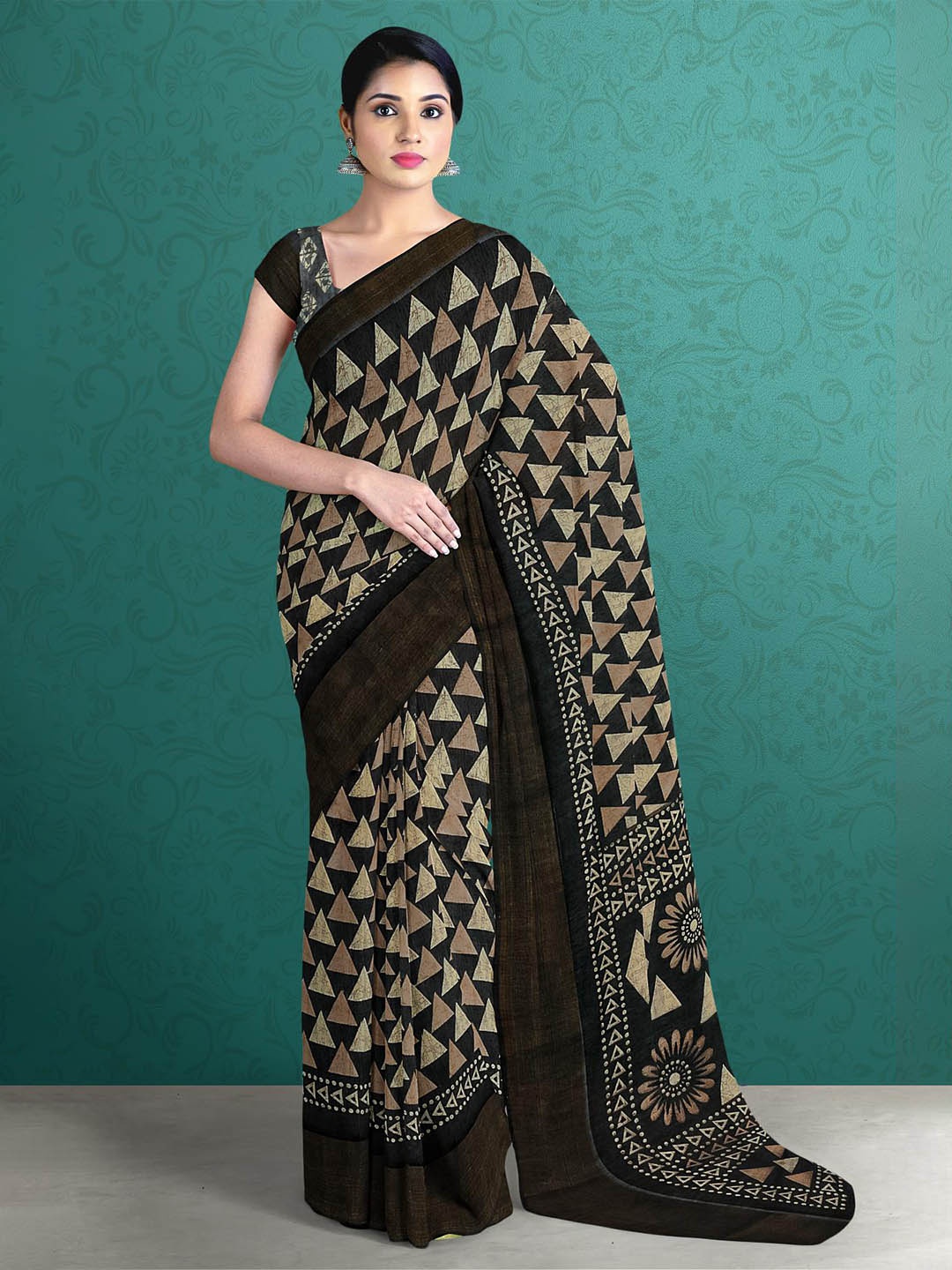 

Kalamandir Brown & Beige Zari Geometric Saree