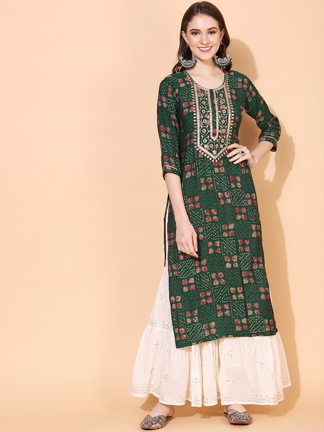 

FASHOR Round Neck Ethnic Motifs Printed Straight Fit Silk Kurta, Green