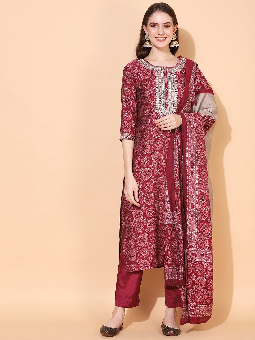 

FASHOR Women Pink Ethnic Motifs Printed Straight Kurta with Trousers & Dupatta