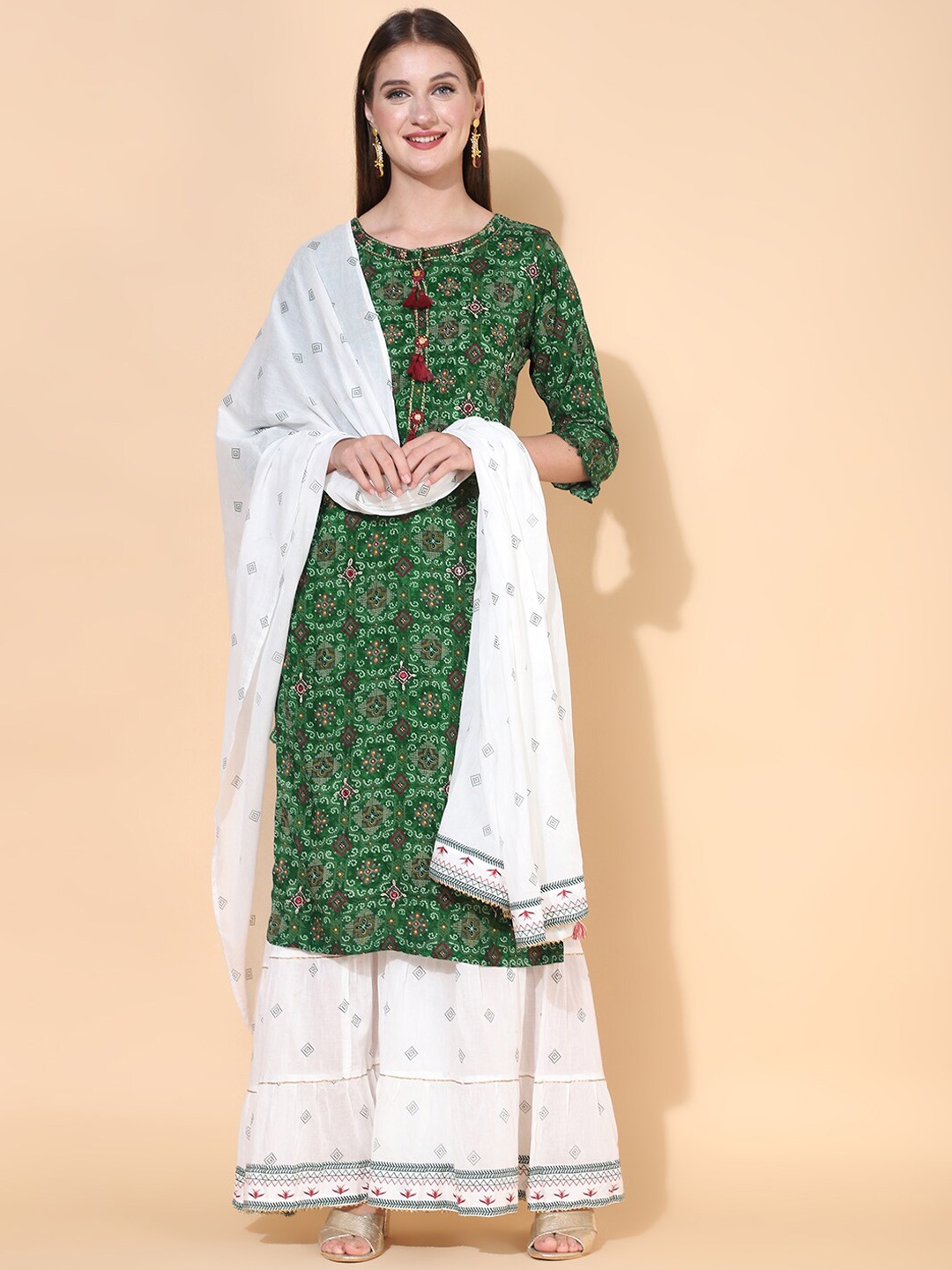 

FASHOR Women Green & White Bandhani Printed Kurta with Palazzos & Dupatta