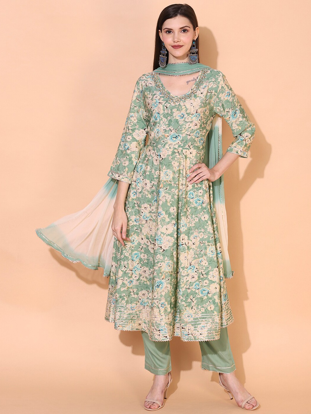 

FASHOR Women Green Floral Printed Kurta with Trousers & Dupatta