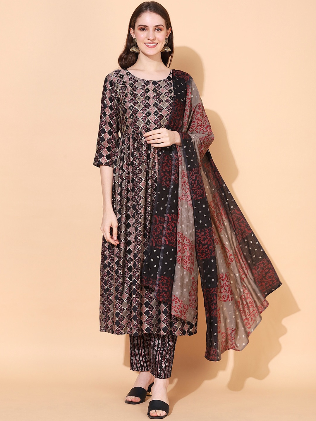

FASHOR Women Black Ethnic Motifs Printed Pleated Kurta with Trousers & With Dupatta