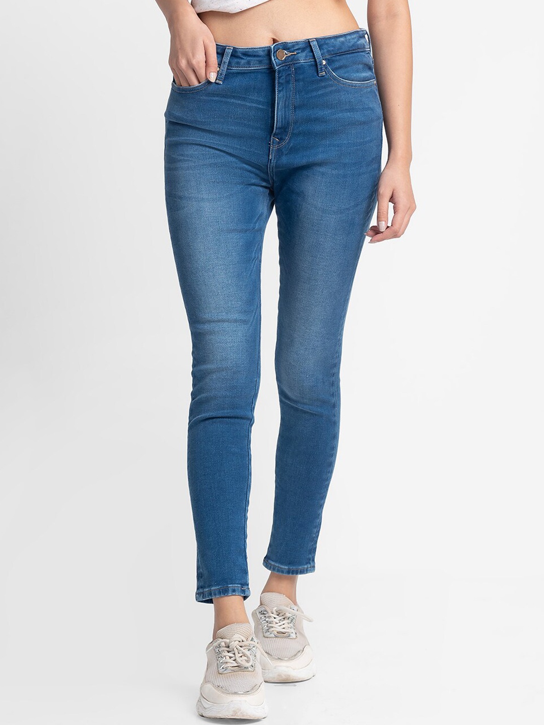 

SPYKAR Women Blue Slim Fit Light Fade Jeans
