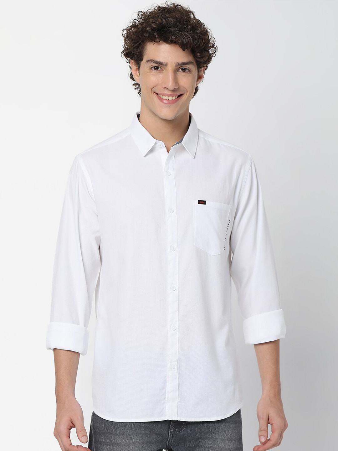 

SPYKAR Men White Slim Fit Cotton Casual Shirt