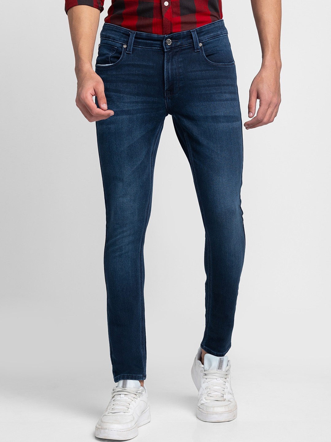 

SPYKAR Men Blue Slim Fit Light Fade Jeans
