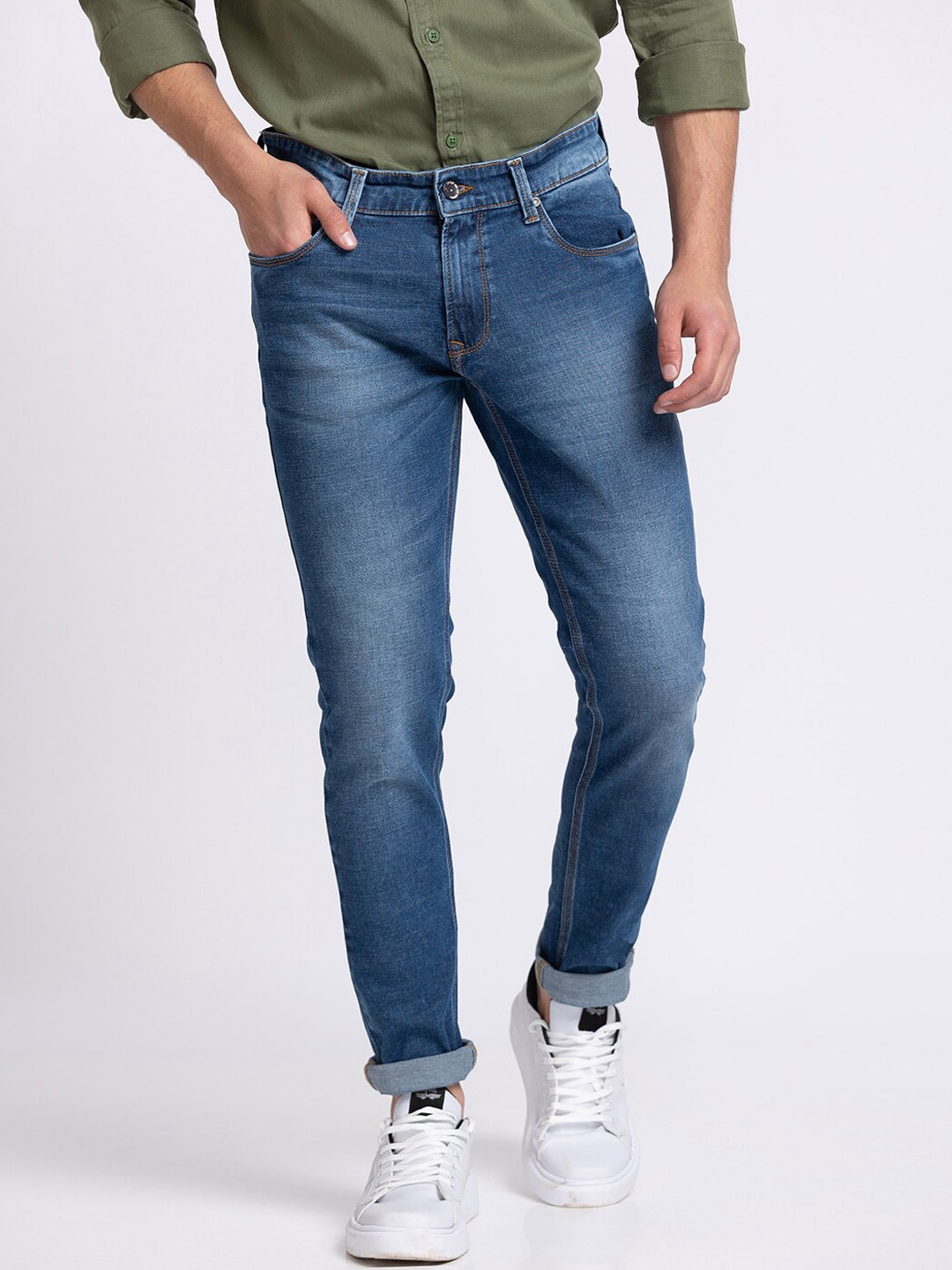 

SPYKAR Men Blue Slim Fit Light Fade Jeans
