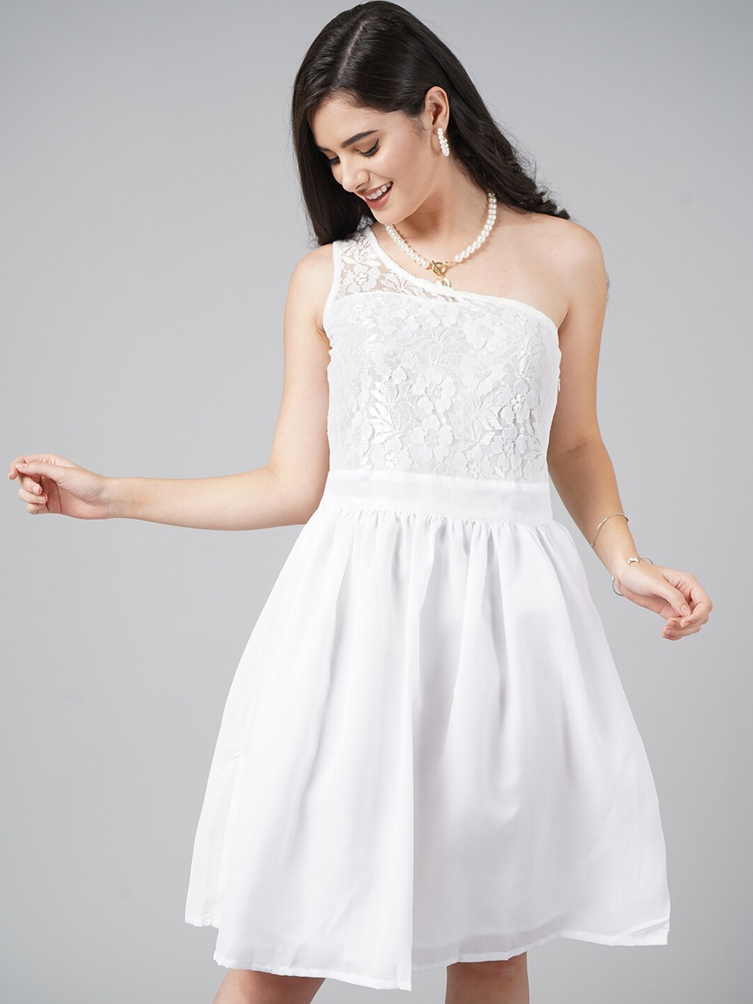 

DIVA WALK EXCLUSIVE Women White Floral One Shoulder Lace Dress