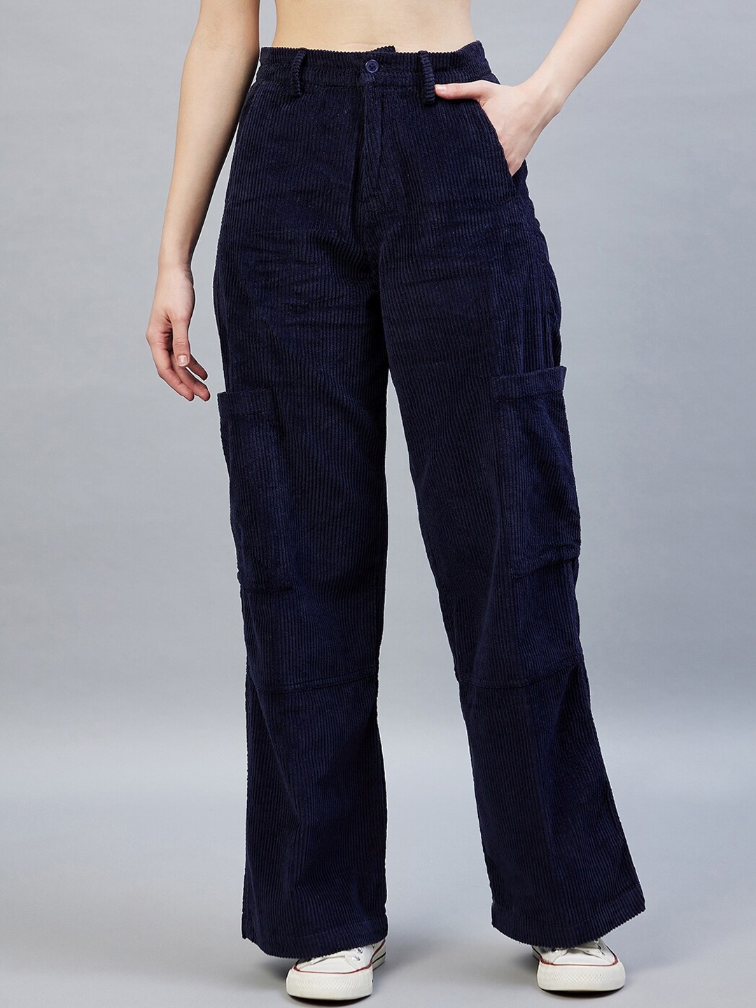 

DELAN Women Navy Blue Floral Printed Relaxed Slim Fit High-Rise Easy Wash Trousers