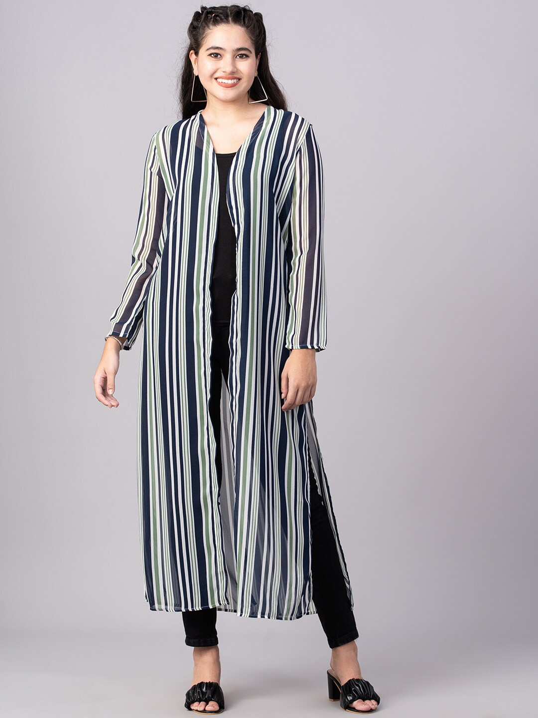 

DIVA WALK EXCLUSIVE Women Navy Blue & White Striped Longline Shrug