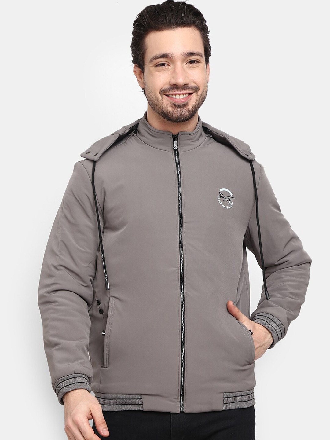 

V-Mart Men Grey Solid Outdoor Padded Jacket