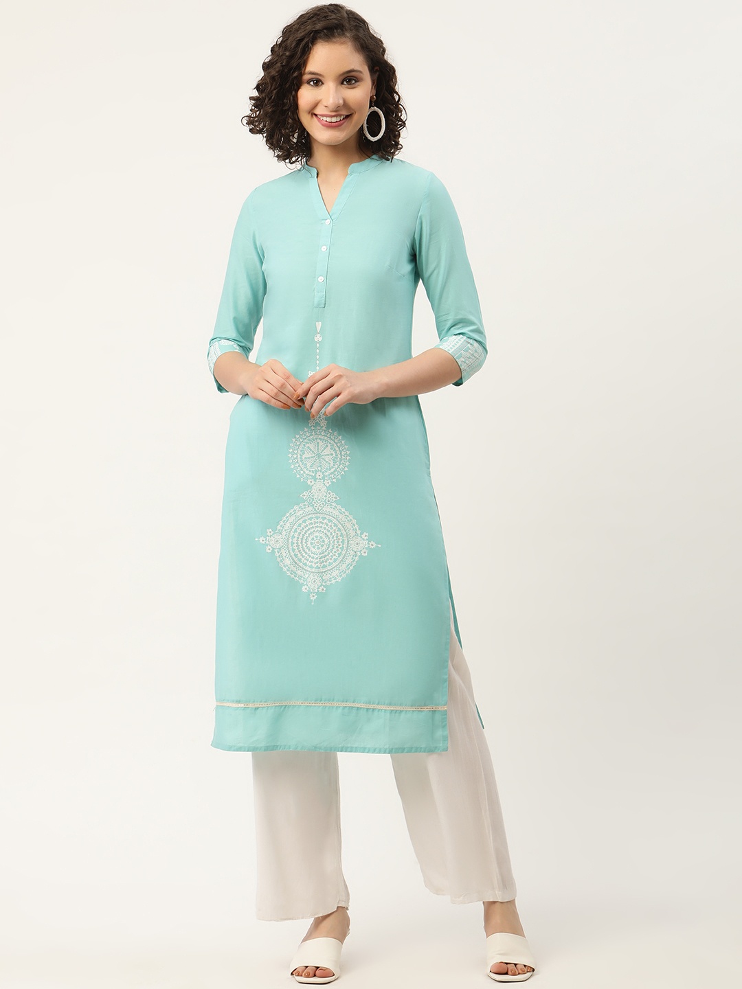 

ZIZO By Namrata Bajaj Women Turquoise Blue & White Ethnic Print Mandarin Collar Kurta