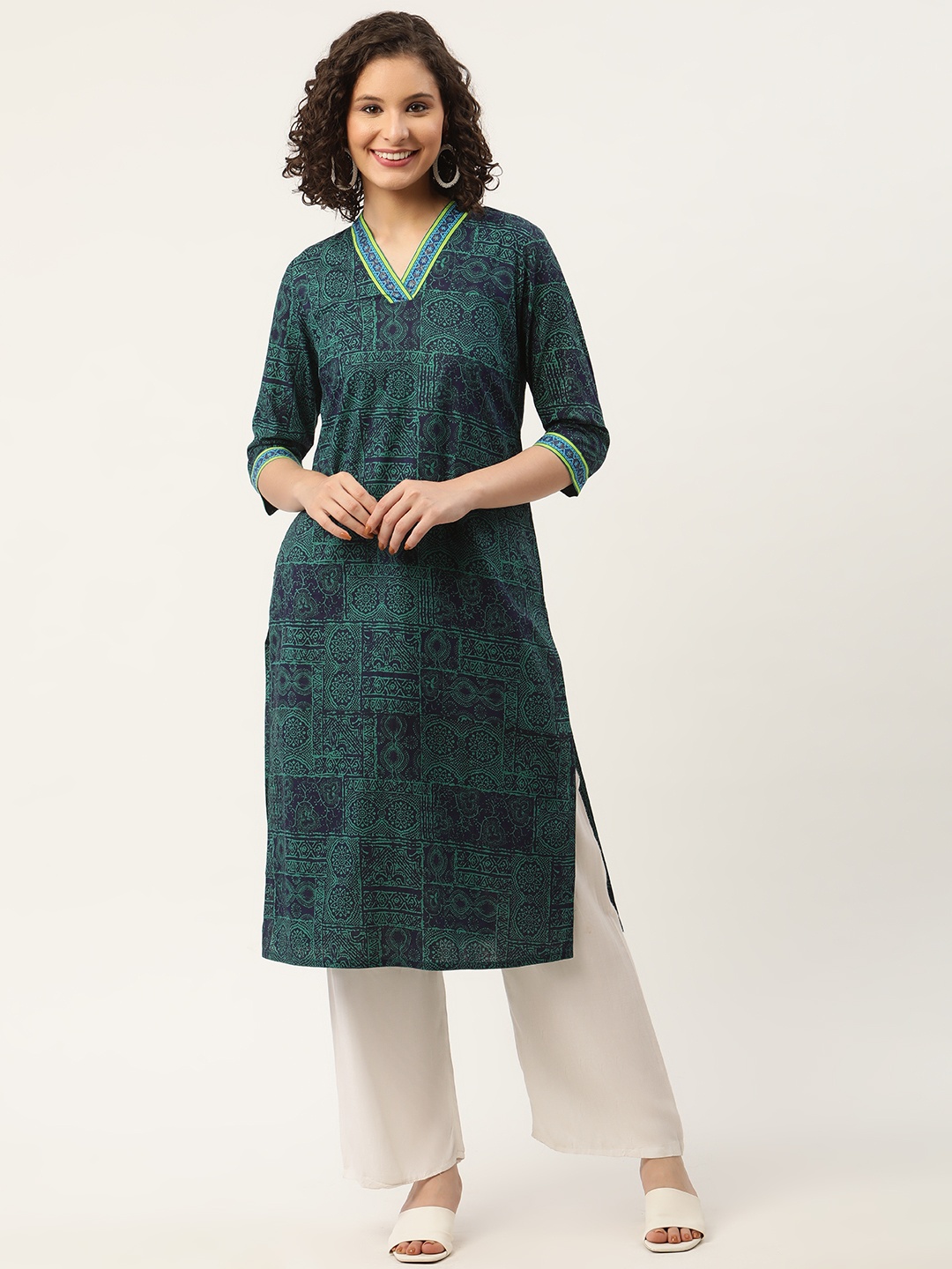 

ZIZO By Namrata Bajaj Women Floral Printed Kurta, Navy blue