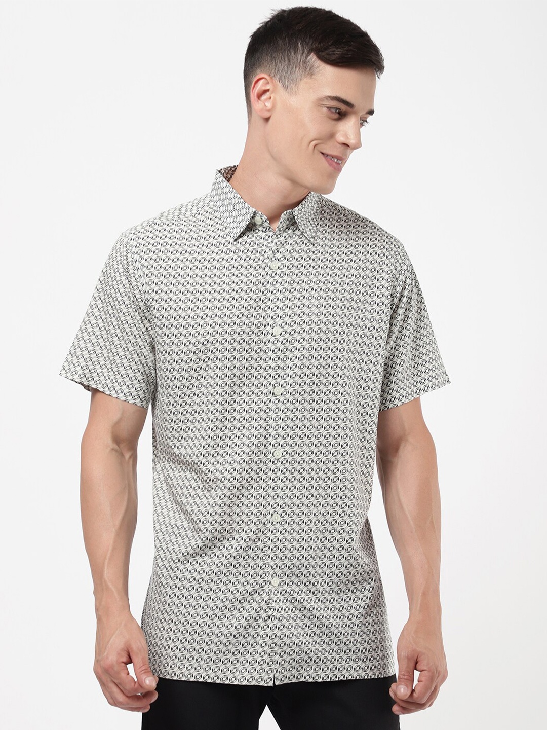 

R&B Men Printed Cotton Casual Shirt, Beige