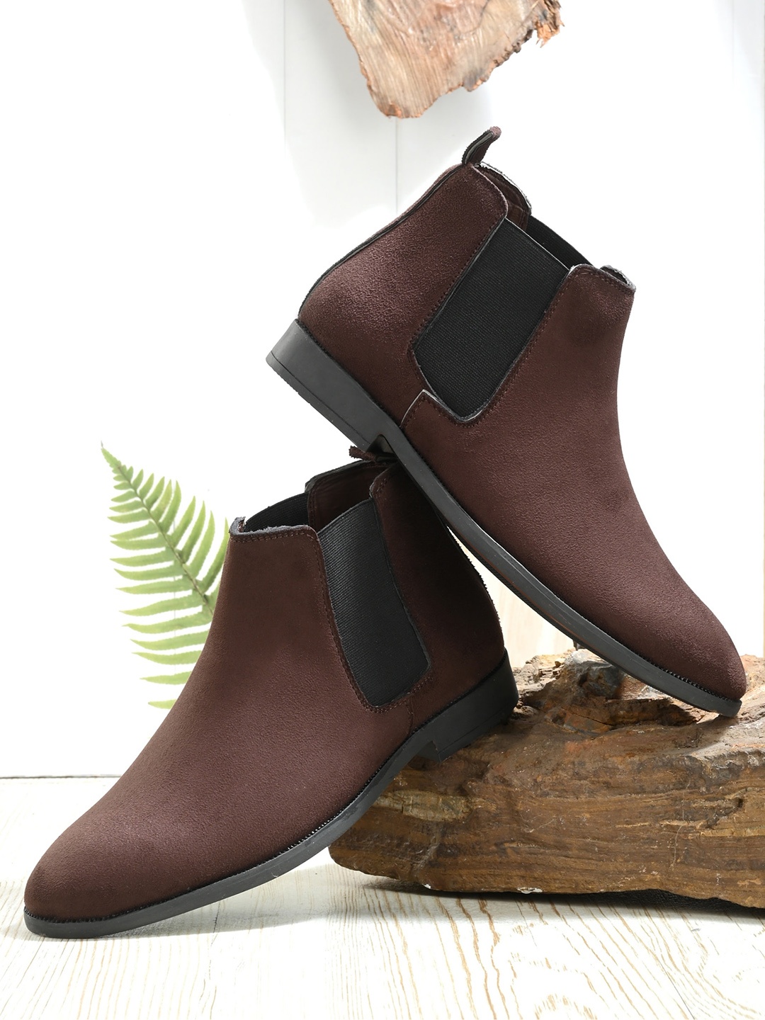 

AfroJack Men Brown Solid Chelsea Boots