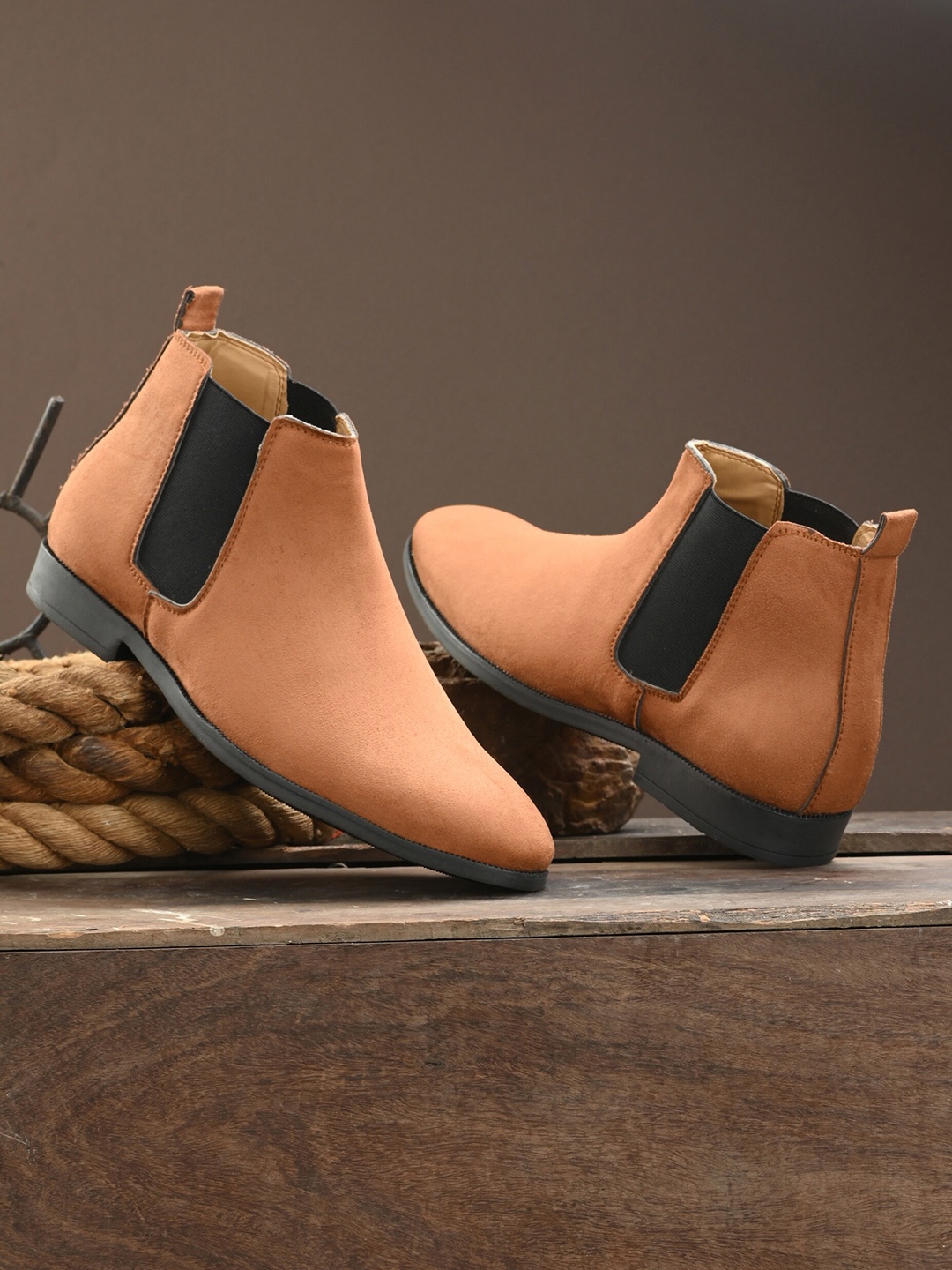 

AfroJack Men Tan Brown Solid Chelsea Boots