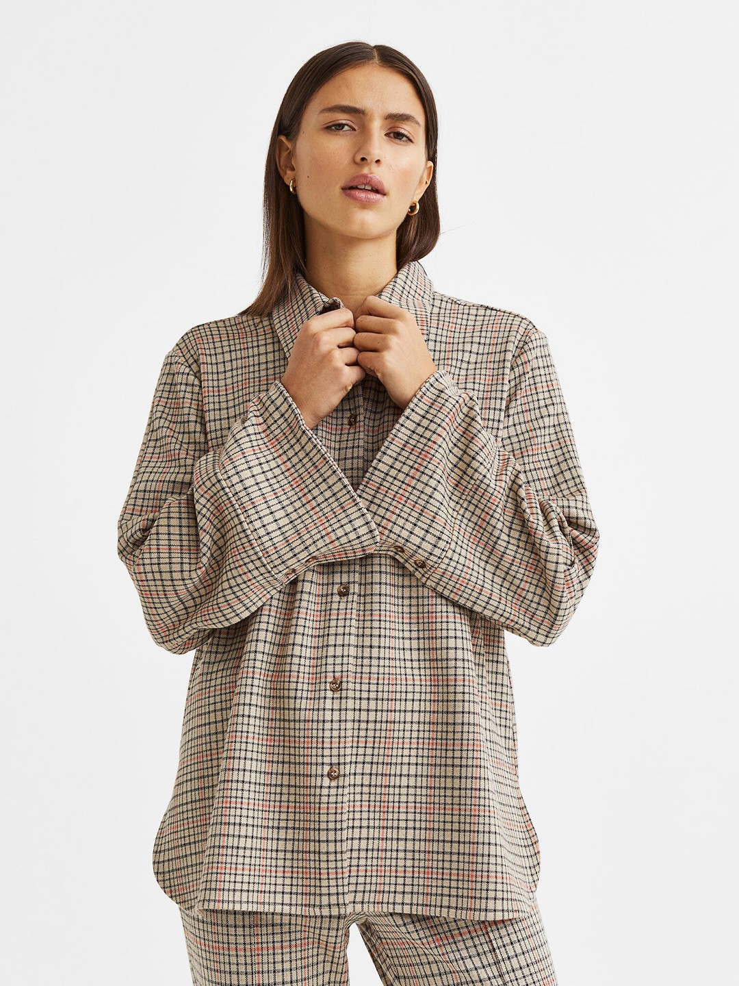 

H&M Woman Beige Oversized Shirt