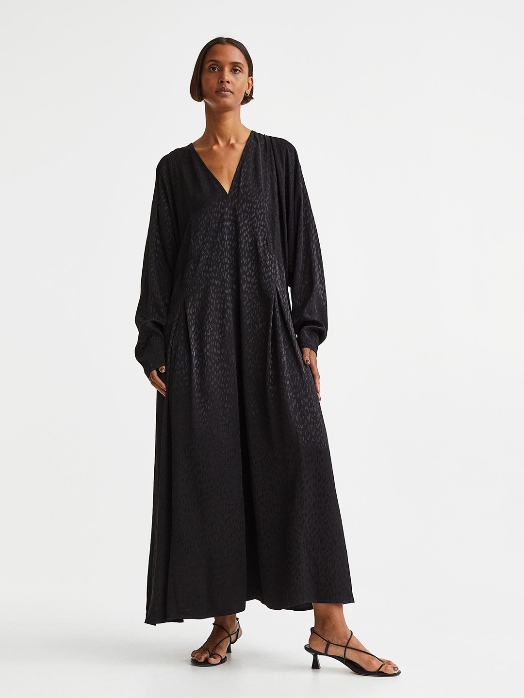 

H&M Black Viscose Dress